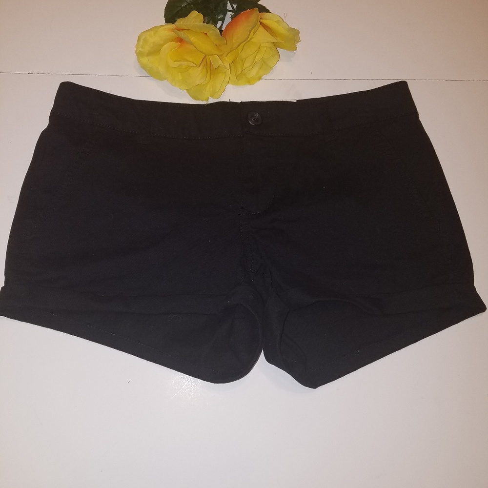SO  black shortie Short Size 5